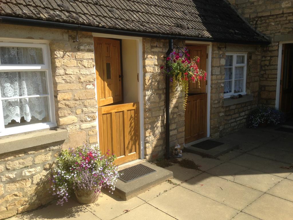 The Tally Ho Inn Sleaford Exterior foto